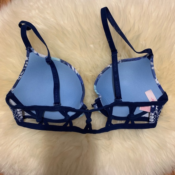 Victoria’s Secret Bra - Picture 3 of 8